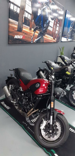 Imagen 8 de 9 de Benelli Leoncino 500