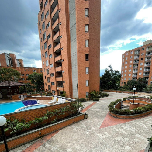 Imagen 1 de 25 de Vendo Apartamento En El Poblado, Sector Castropol