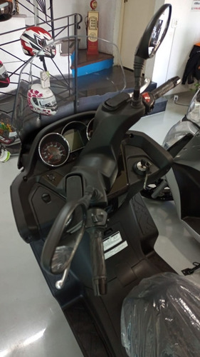 Imagem 14 de 14 de Kymco - Downtown 300i Abs Scooter