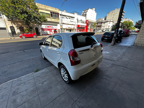 Toyota Etios 1.5 Xls
