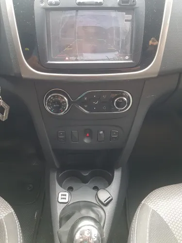 Renault Logan 1.6 Privilege / Intens