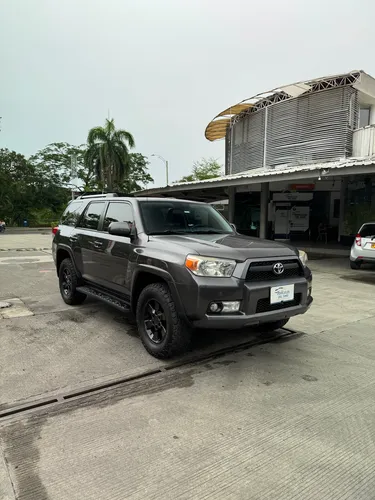 Toyota 4Runner 4.0 Sr5