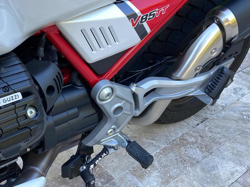 Imagen 7 de 15 de Guzzi V85 Tt