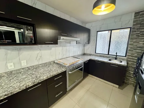 Casa En Venta En Toscana, Lerma.