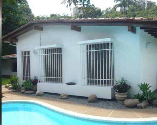 Imagen 7 de 11 de Se Alquila Casa 2000m2 4h+3s/ 4b/ 17pe Valle Arriba