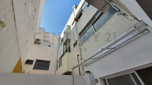 Venta Ph-pb-2 Ambientes- Con Patio-55 M2-colegiales-distr Audiovisual: