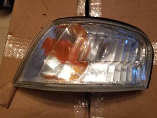 Cocuyo, Luz De Cruce Delantera Nissan Sentra B14. 