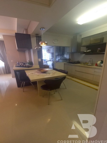 Imagem 25 de 30 de Holambra, Apartamento Quadra Mar, Mobiliado, 03 Suítes, Espaço Gourmet, 03 Vagas De Garagem Privativas, Centro, Balneário Camboriú, Sc. - Qm00066 - 70109805