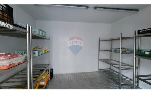 Derecho De Llaves: Cocina Industrial Operativa
