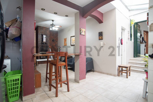 Venta De Ph Con Entrada Independiente En Lanús Este Centro. Apto Crédito! Bajó De Precio!