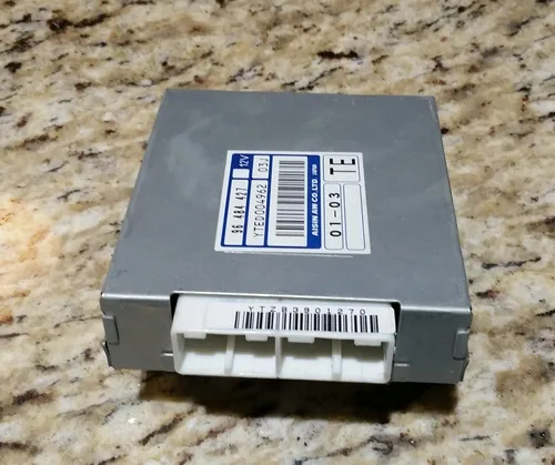 comprar 2004 Chevy Aveo  96 484 427  Modulo Transmision Tcm 96484427
