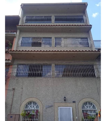 Casa En Venta 400 Mts2, 7h/4b.urbanizacion Buena Vista, Parroq. Sucre