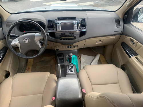Imagem 8 de 15 de Toyota Sw4 2013 3.0 Srv 7l 4x4 Aut. 5p