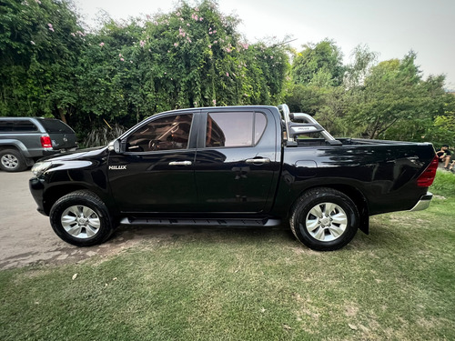 Toyota Hilux Pick-Up 2.8 Cd Srv 177cv 4x2