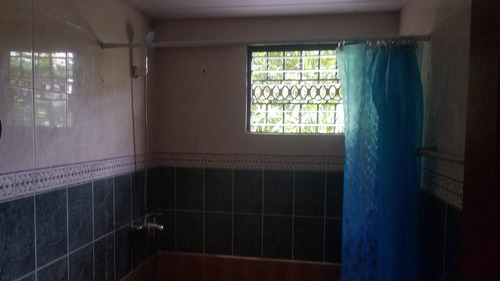 Imagen 13 de 15 de Alquilo Apartamento En El Italia (zona Oriental,proximol Parque Del Italia), 2 Nivel, Una Habitación Con Doble Closet (caoba), Baño, Sala Comedor, Sumergible, Tinaco, Parqueo Techado, Mant. Incluido