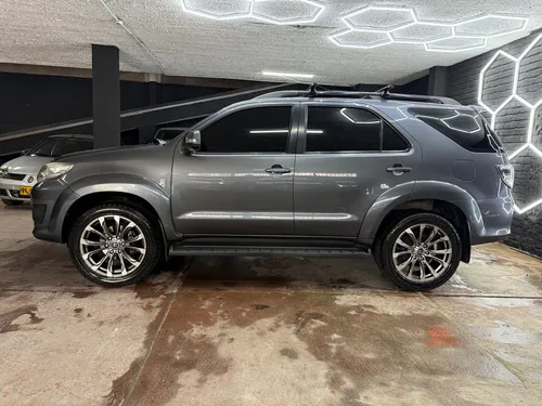 Toyota Fortuner 2.7l 4x2