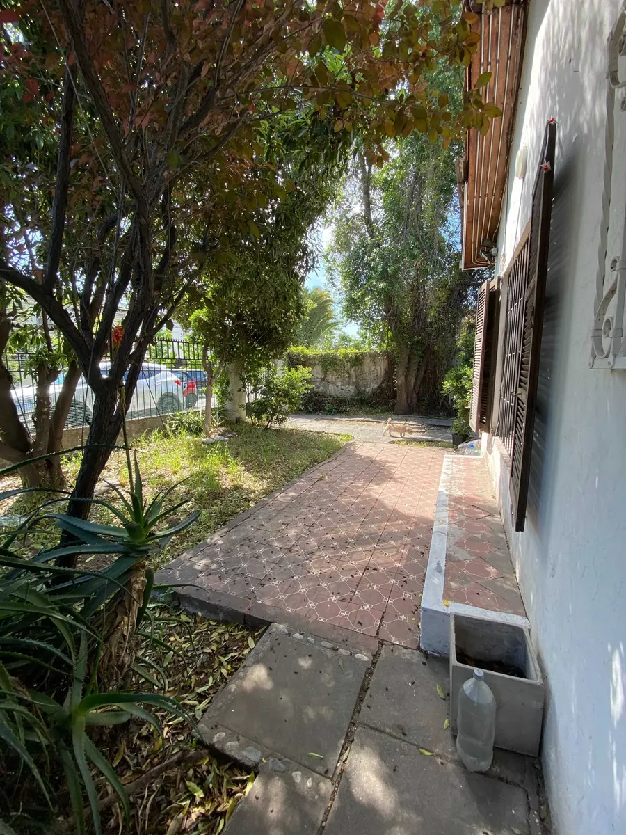 Imagen 5 de 23 de Casa Con Gran Terreno/metro R.araya (63432)