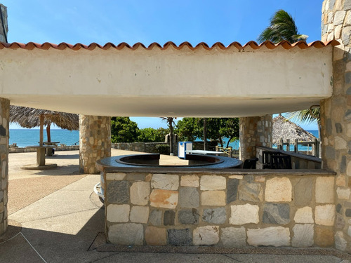 Imagen 19 de 29 de Apartamento En Venta Playa Grande. Mls #23-1619. Yolanda Goncalves