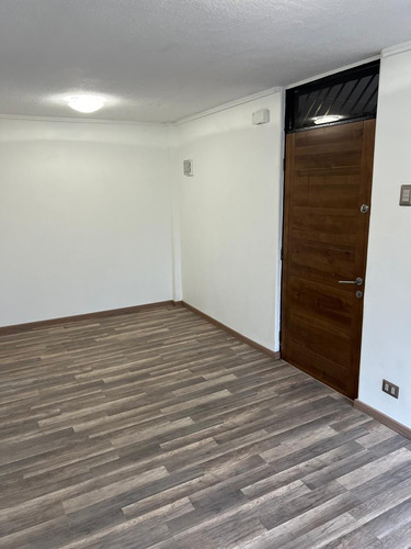 Depto. De 2 Dorm. 1 Baño Y 1 Estac. En Estación central