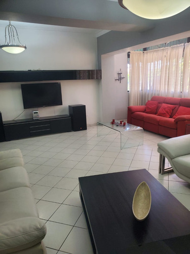 Foxpiantini.com - A307 | Apartamento De Lujo En Bellavista | Espacios Amplios Y Vistas Panorámicas