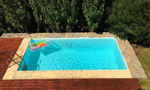 Imagen 27 de 29 de Jardin Con Piscina, Terraza Con Parrillero