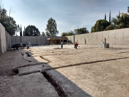 Imagen 2 de 8 de Terreno En Venta En Jurica Plano Bardeado Con Proyecto 2235m