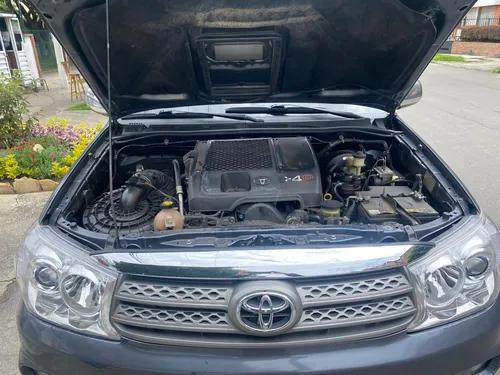 Toyota Fortuner 3.0 Sr5