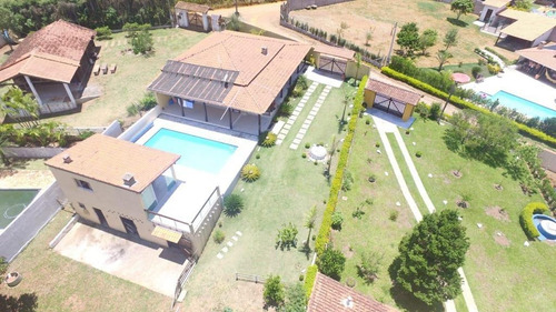Imagem 2 de 14 de Linda Chácara Ibiúna 1.000 Mts Casa, Piscina, Oportunidade!