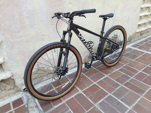 Bicicleta Specialized Rockhopper Elite 29er Upgraded 2023