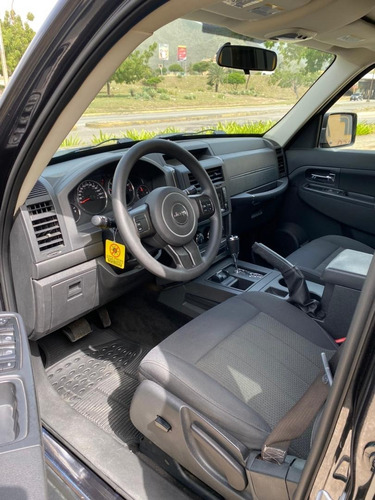 Imagen 5 de 11 de Jeep Cherokee Kk 4x4 2014