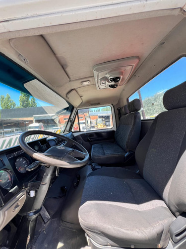 Volkswagen 17220 2012 Con Porta Volquete Usado Camión Nqnmaq
