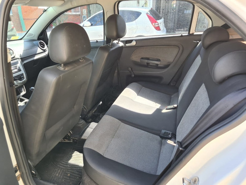 Imagen 12 de 15 de Volkswagen Gol Trend 1.6 Gp Sedan 5 Puertas 2013