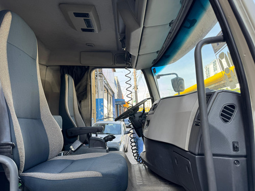Volvo/ Vm 330 4x2 2018 Cab Leito Ar Condicionado Automatico