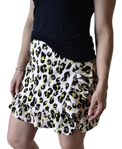Imagen 3 de 8 de Pollera Pareo Corta Estampada The Big Shop