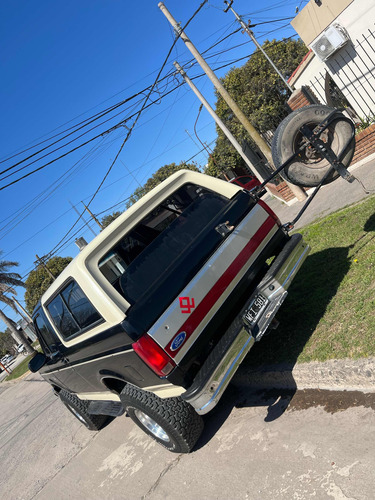 Ford Bronco Bronco