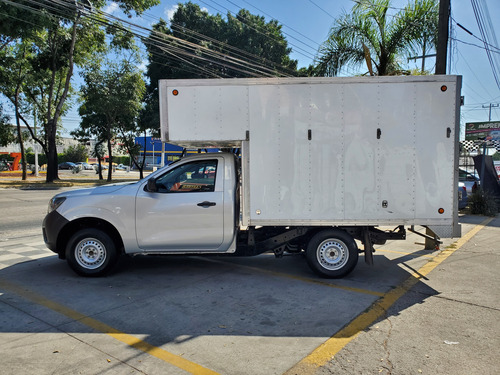 Nissan NP300 Chasis Cabina