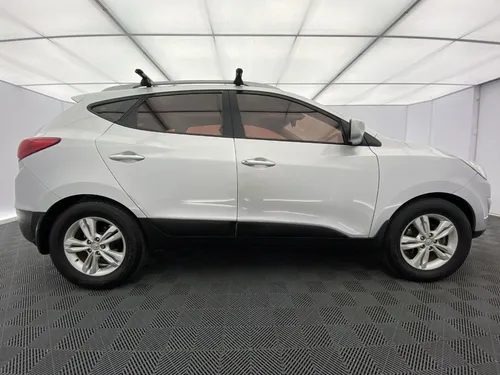 Hyundai TUCSON IX-35 2.0l 164 hp 4x2