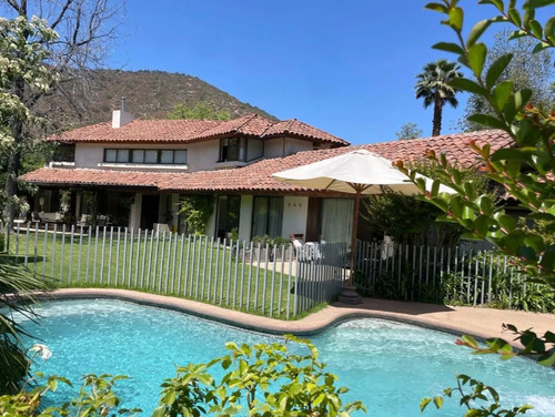 Linda Casa Con Gran Terreno De 900 Mt2/colegio Newland