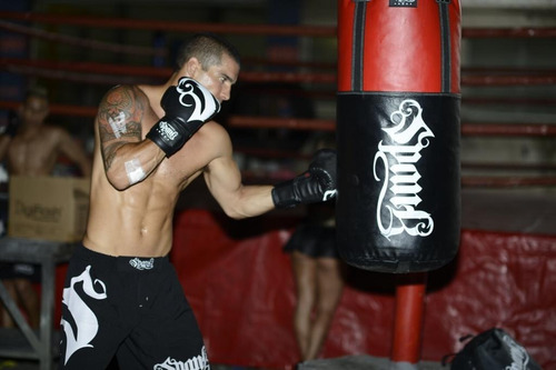 Imagem 8 de 8 de Caneleira De Muay Thai Spank Tattoo Preta