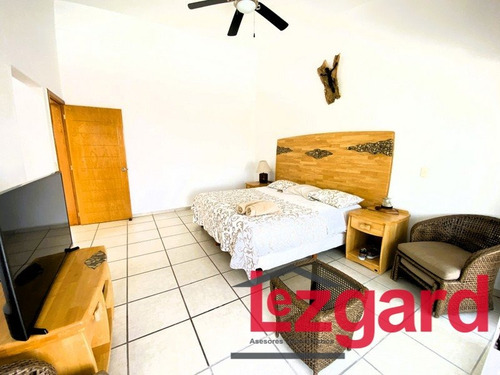 Encuentra Confort Y Estilo: Casa Seminueva En Lomas De Cocoyoc