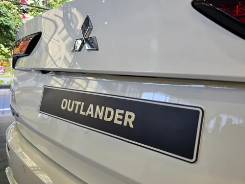 Mitsubishi All-Outlander 2.5 All-Outlander 4X4