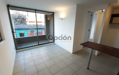 Venta Sin Com / Metro Hospitales / 2d-1b Estacionamiento