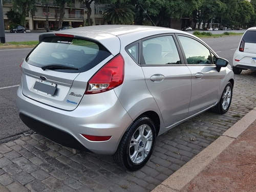 Ford Fiesta Kinetic Design 1.6 Sedan S Plus 120cv 2014