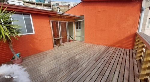 Venta Casa Con Local, Ideal Para Hostal , Cerro Merced Valp.