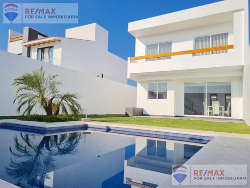 Pre-venta, Casa En Tequesquitengo, Morelos...clave 3358