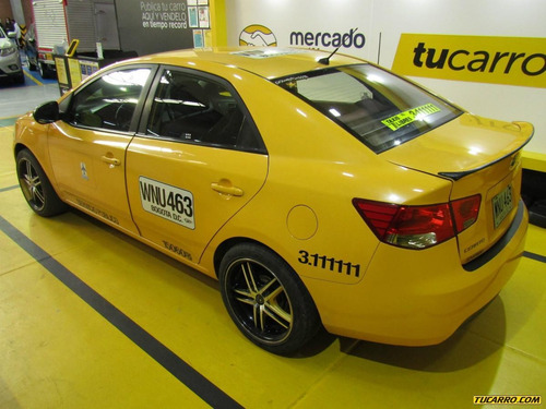 Taxis Kia Cerato Forte Lx