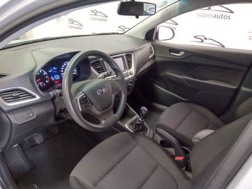 Imagen 7 de 11 de Hyundai Accent 2020 4p Gl L4/1.6 Aut