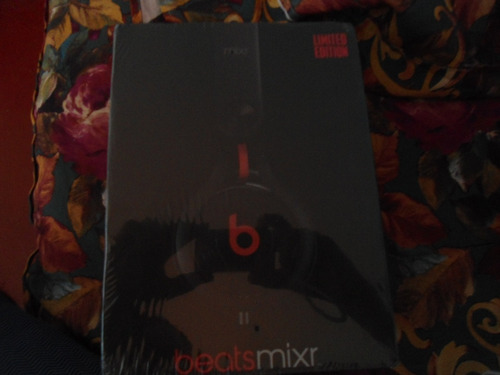 Beats Mixr Limited Edition Black