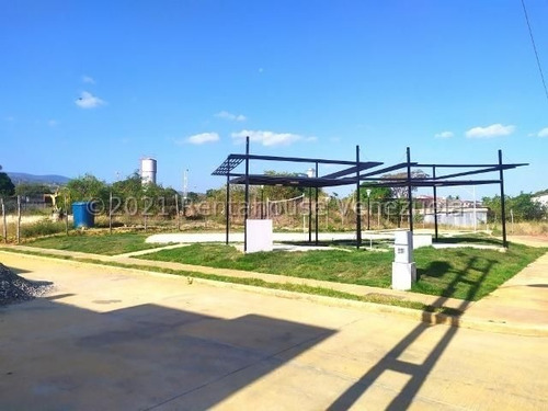Imagen 12 de 30 de Casas En Venta En Cabudare, Lara. Código Flex: 22-14921 #0424 556 57 59 Monica C.