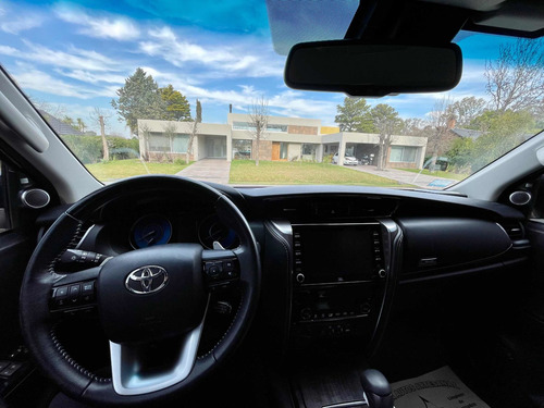 Imagen 10 de 16 de Toyota Sw4 2021 2.8 Srx 177cv 4x4 7as At